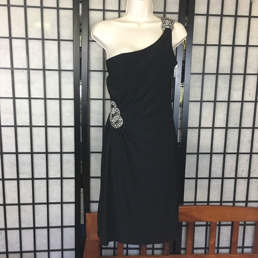 Catchet one-shoulder black party dress size 10